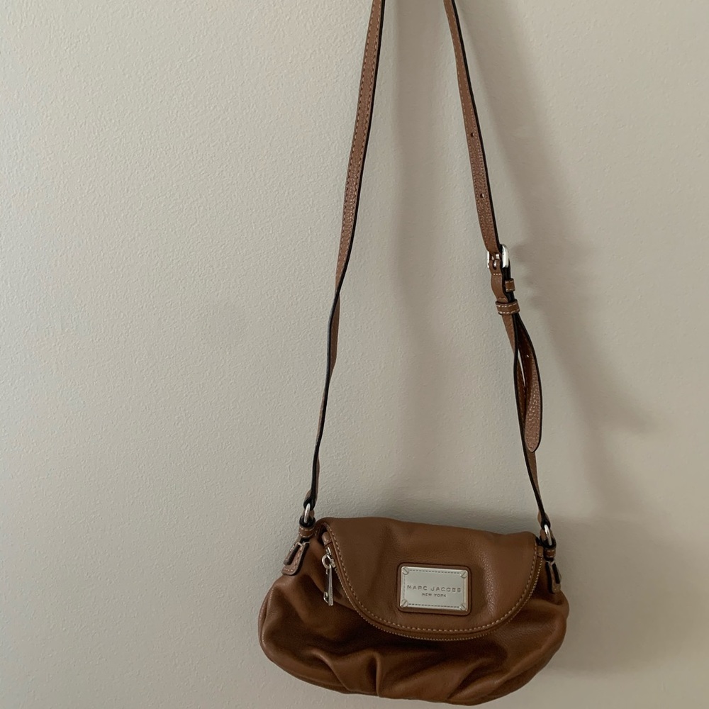 Camel Colored Marc Jacobs Crossbody Purse